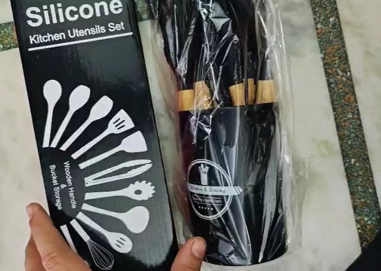 Premium silicone kitchen Utensil Set with Wooden Handles.